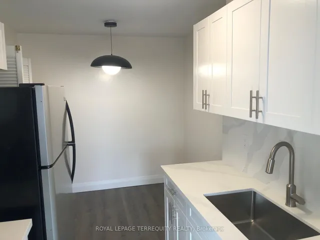 Additional property image - 2 Glamorgan Ave Unit 1005