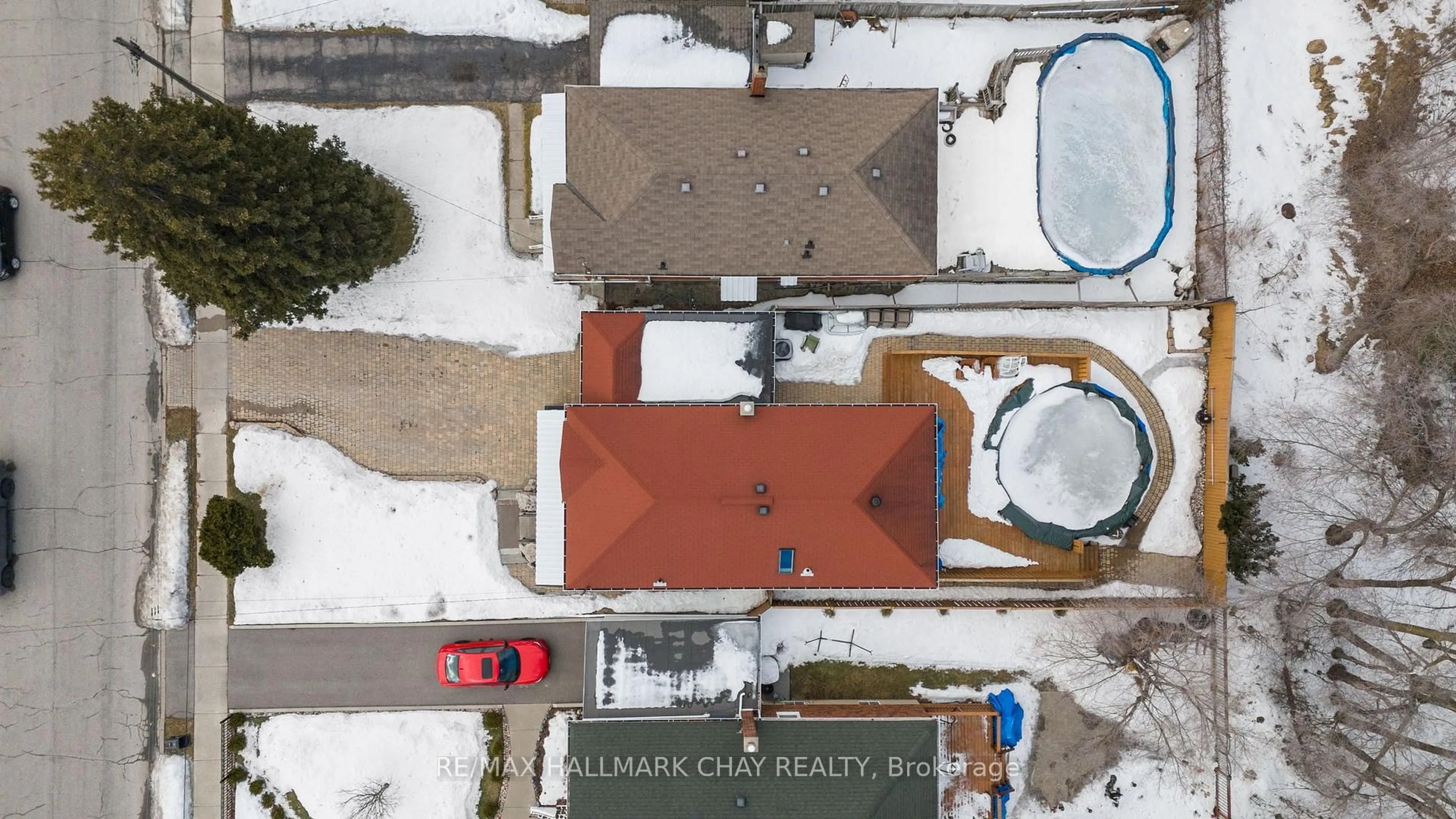 A pic from outside/outdoor area/front of a property/back of a property/a pic from drone, city buildings view from balcony for 239 Ellington Dr, Toronto Ontario M1R 3Y2