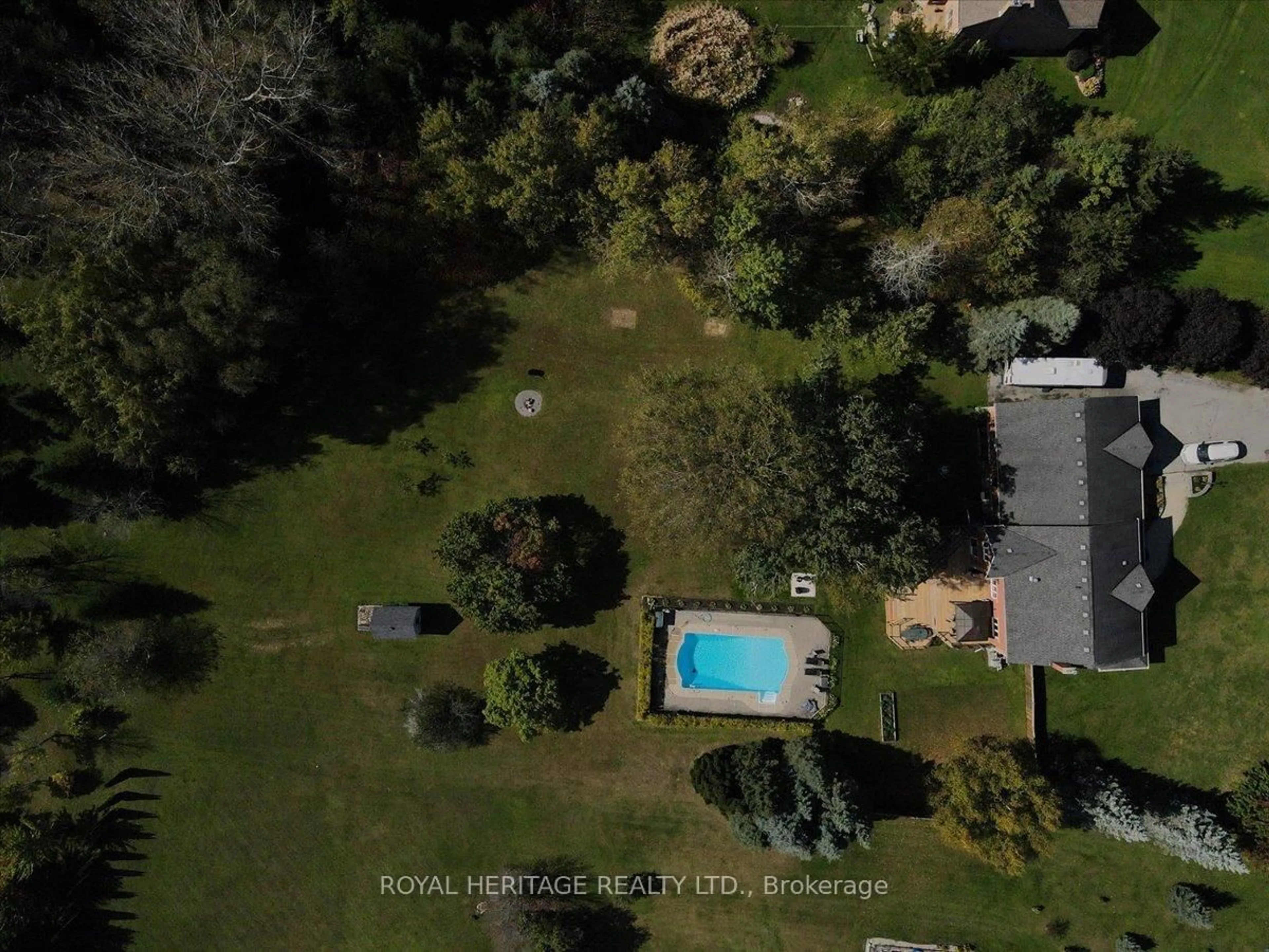 A pic from outside/outdoor area/front of a property/back of a property/a pic from drone, water/lake/river/ocean view for 16 Stone Sound N/A, Scugog Ontario L1W 3T7