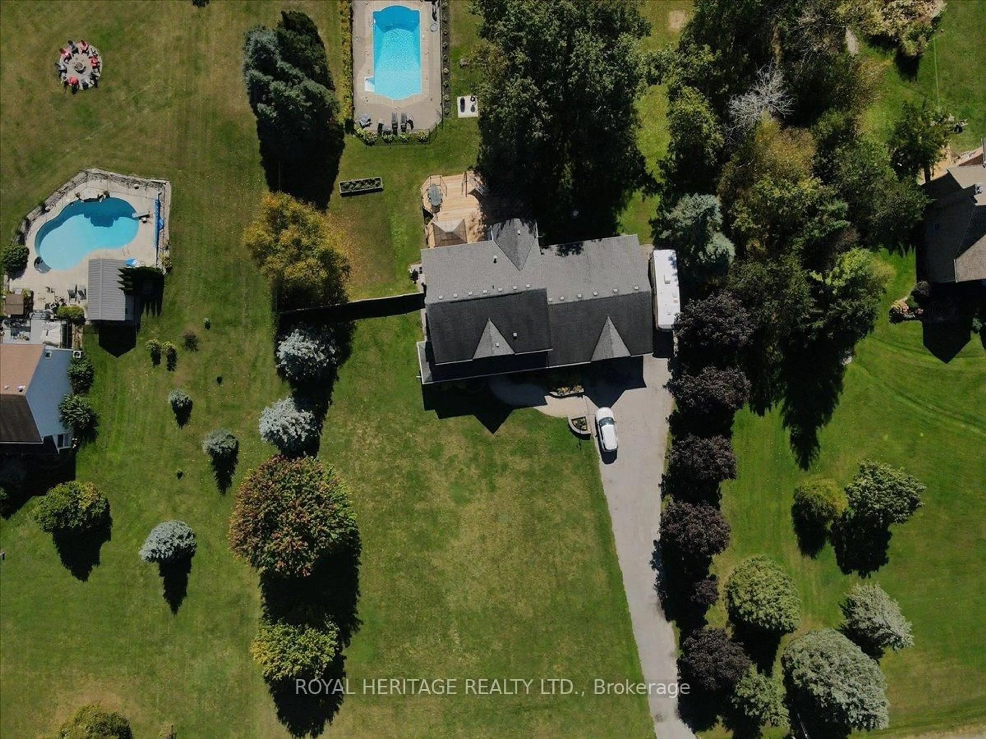 A pic from outside/outdoor area/front of a property/back of a property/a pic from drone, water/lake/river/ocean view for 16 Stone Sound N/A, Scugog Ontario L1W 3T7