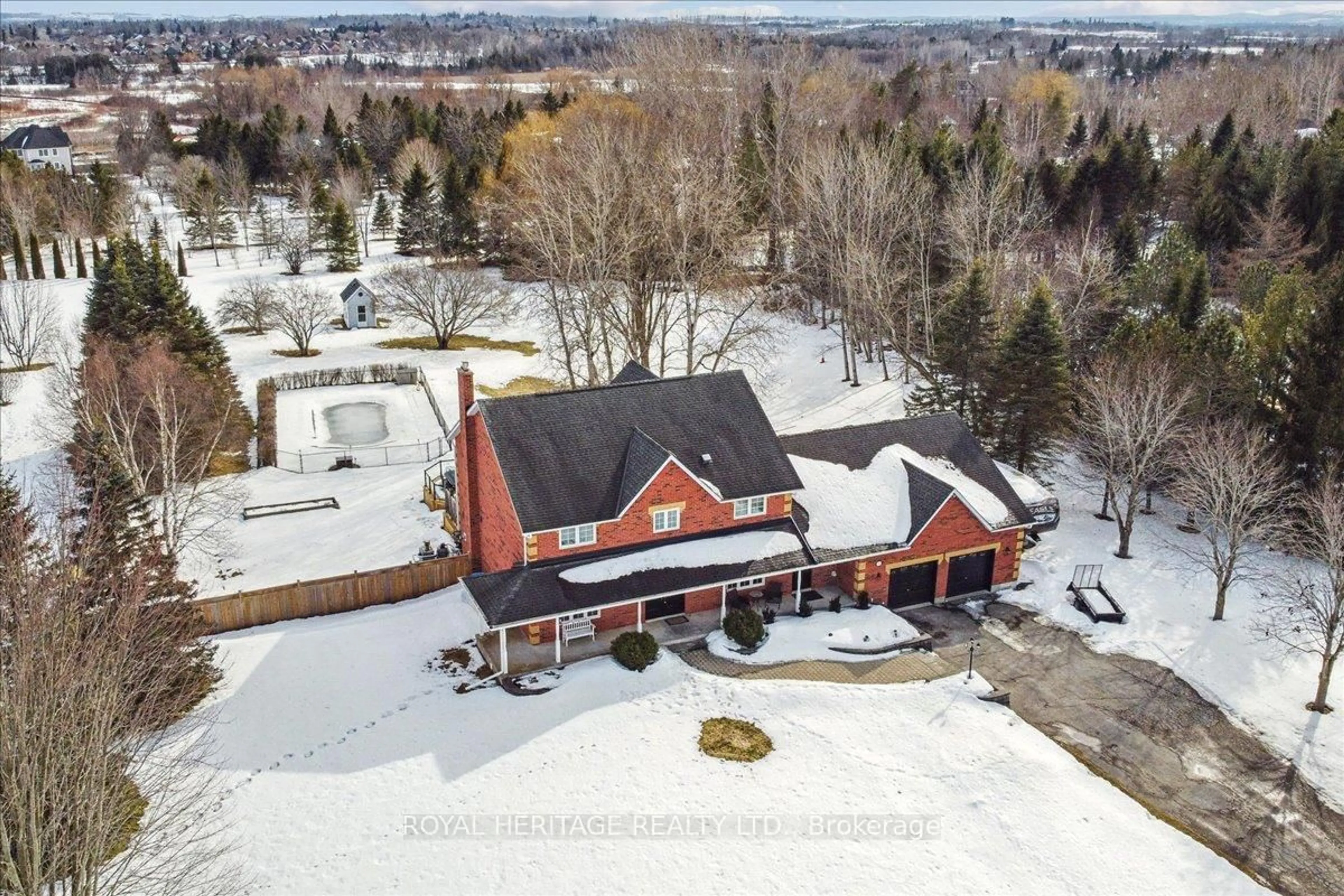 A pic from outside/outdoor area/front of a property/back of a property/a pic from drone, mountain view for 16 Stone Sound N/A, Scugog Ontario L1W 3T7