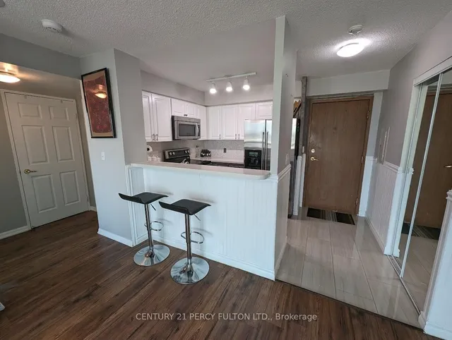 Additional property image - 11 Lee Centre Dr Unit 1210