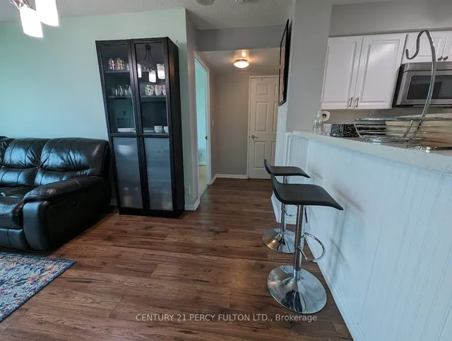Additional property image - 11 Lee Centre Dr Unit 1210