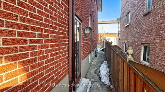 Additional image 2 of 12A Kenmore Ave