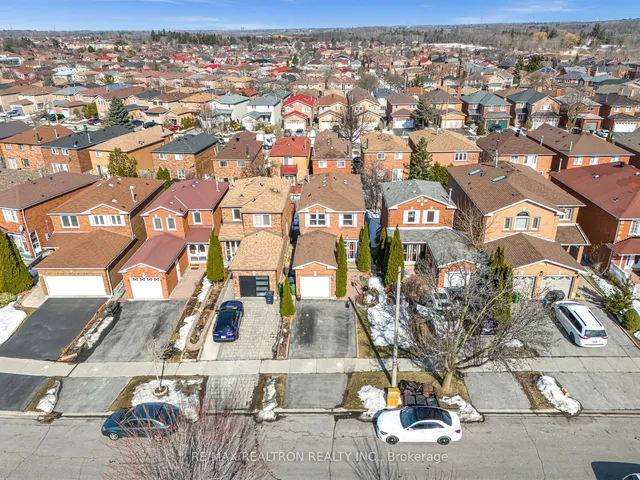 Additional property image - 75 Grayson Cres