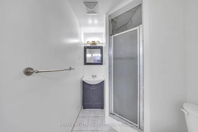 Additional property image - 75 Grayson Cres