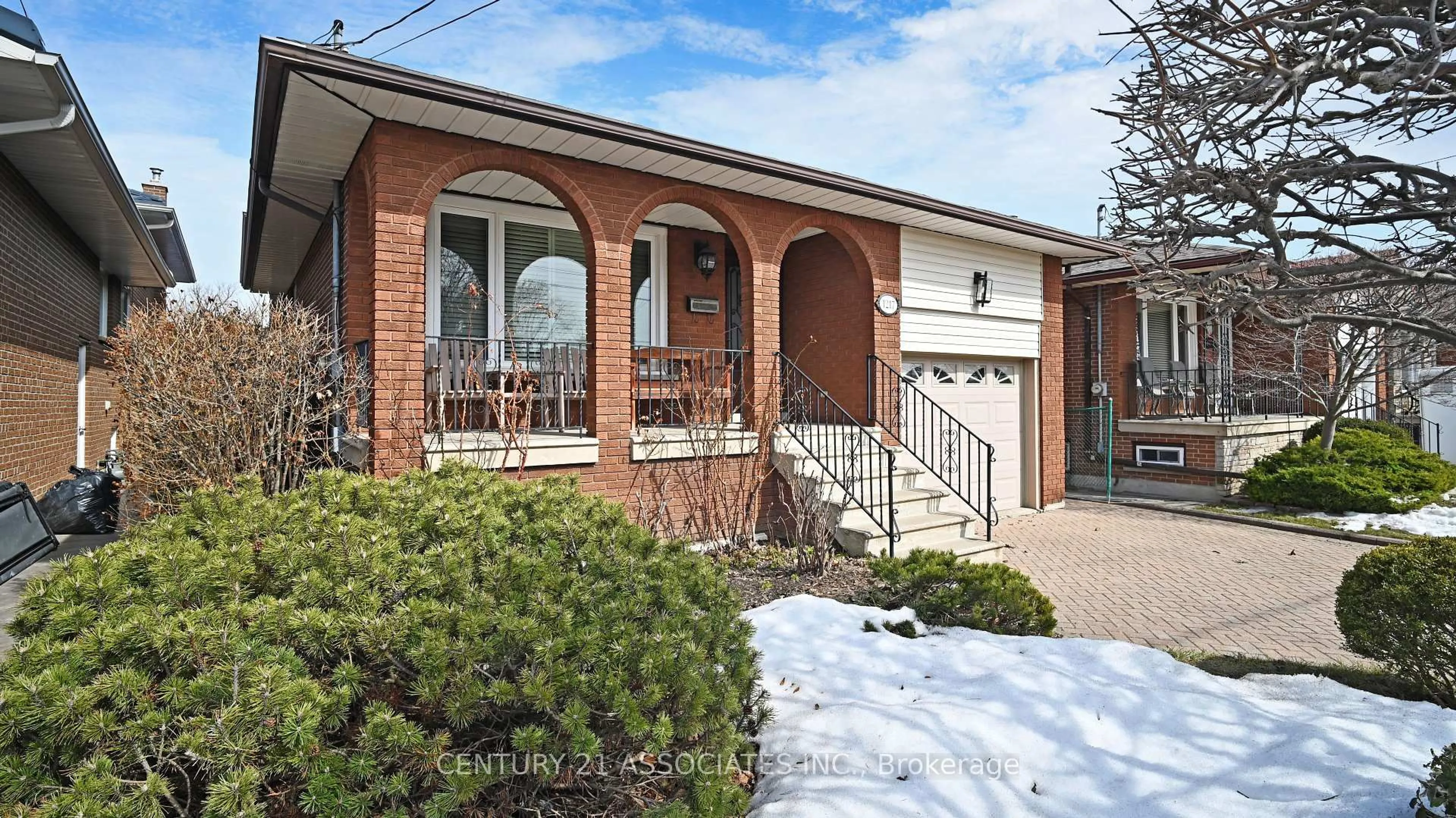 Home with brick exterior material, street for 1217 Alexandra Ave, Mississauga Ontario L5E 2A4