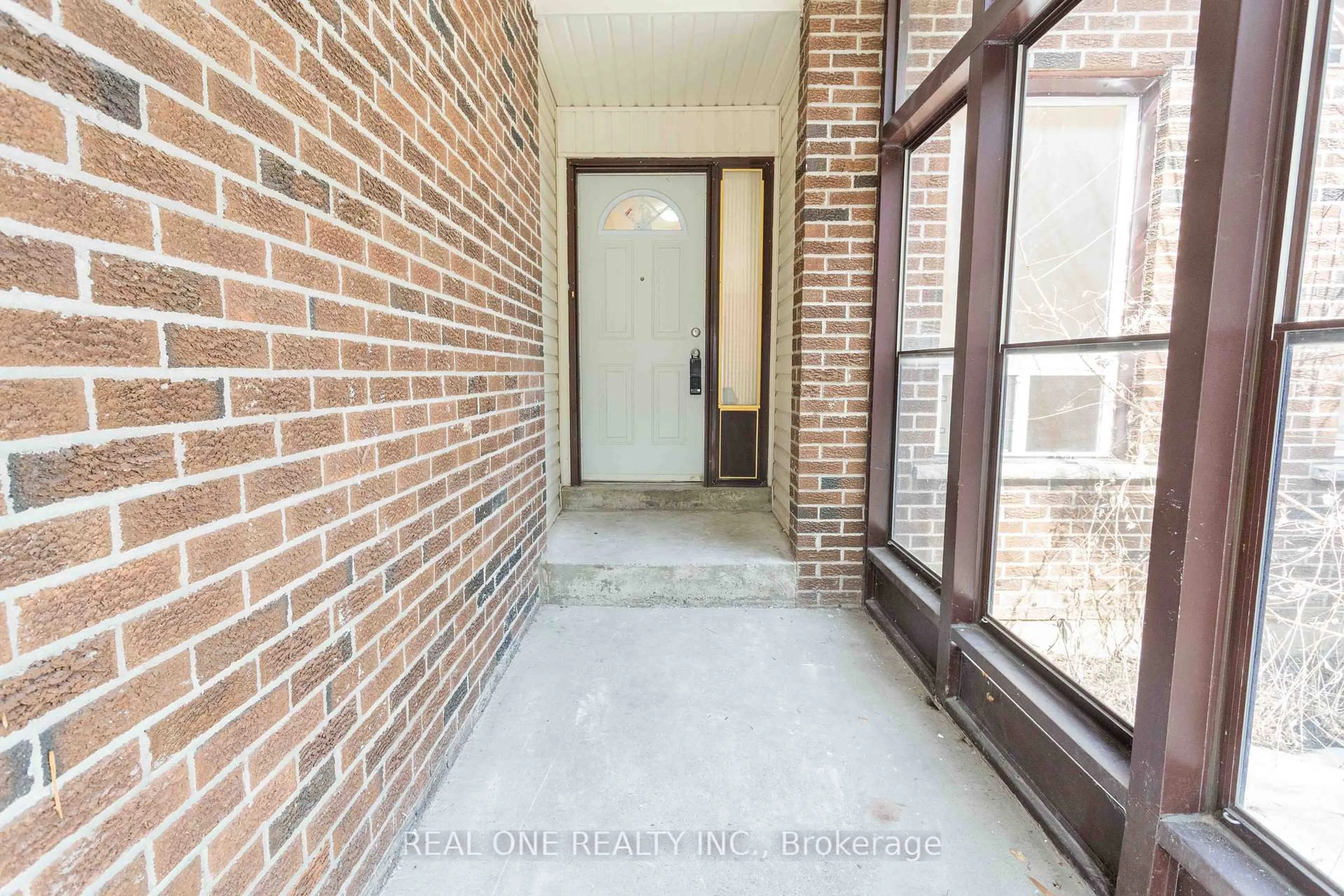 Indoor entryway for 136 Haven Hill Sq, Toronto Ontario M1V 1M5