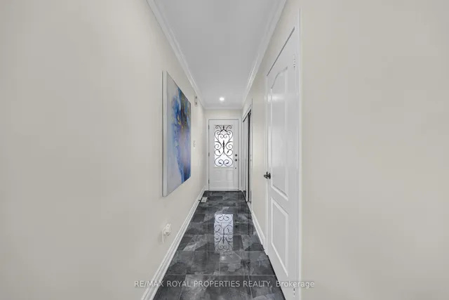 Additional property image - 19 Grosbeak Cres