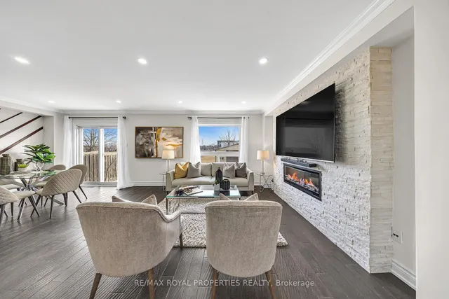 Additional property image - 19 Grosbeak Cres