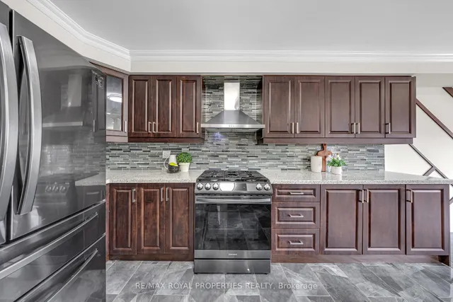 Additional property image - 19 Grosbeak Cres