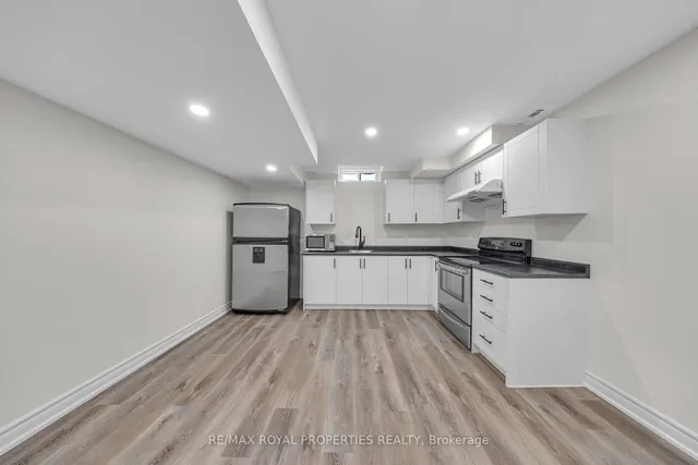 Additional property image - 19 Grosbeak Cres