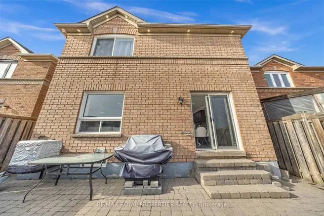 Additional property image - 19 Grosbeak Cres