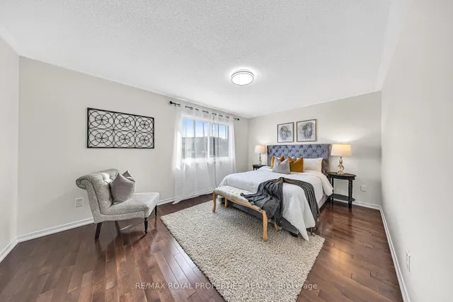 Additional property image - 19 Grosbeak Cres