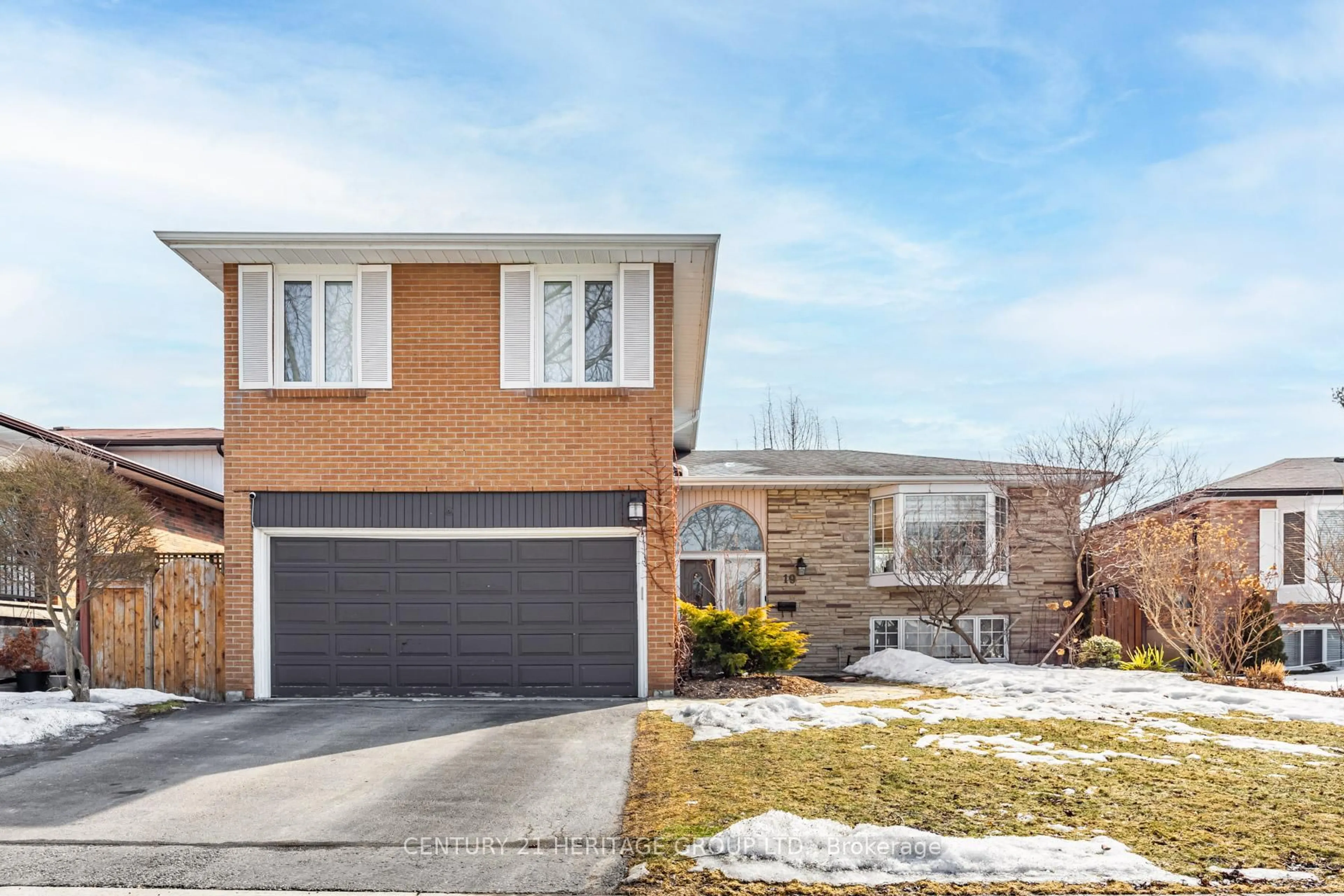 Home with brick exterior material, street for 19 D'Arcy Magee Cres, Toronto Ontario M1C 2T4