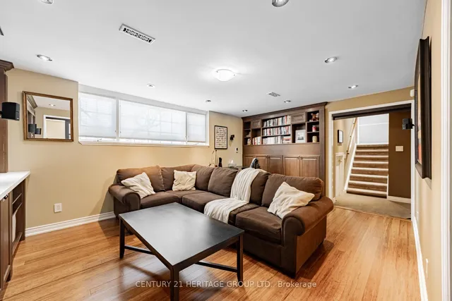 Additional property image - 19 D'Arcy Magee Cres