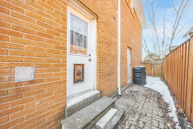 Additional property image - 19 D'Arcy Magee Cres
