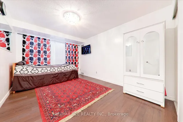 Additional property image - 1470 Midland Ave Unit 1410