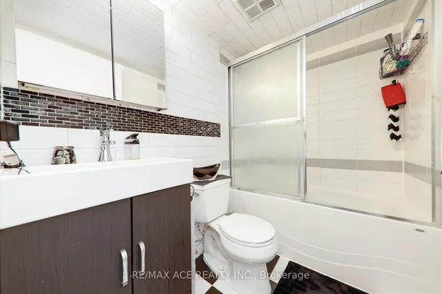 Additional property image - 1470 Midland Ave Unit 1410