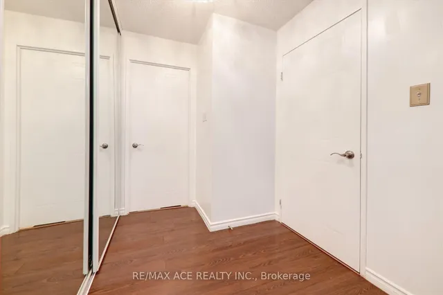 Additional property image - 1470 Midland Ave Unit 1410