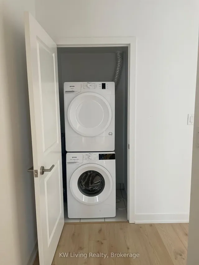Additional property image - 2799 Kingston Rd Unit 902