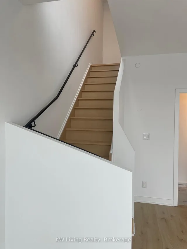 Additional property image - 2799 Kingston Rd Unit 902