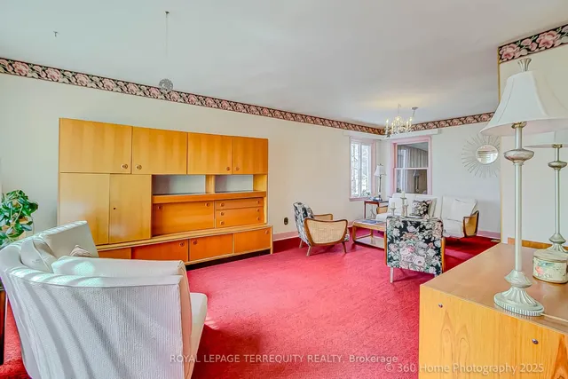 Additional property image - 8 Graylee Ave