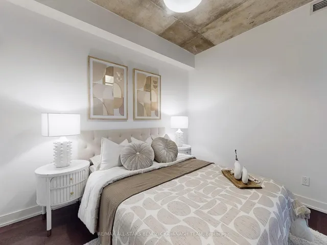 Additional property image - 1238 Dundas St Unit 613