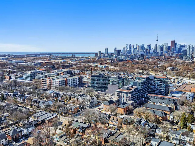 Additional property image - 1238 Dundas St Unit 613