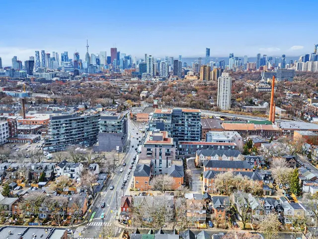 Property image - 1238 Dundas St Unit 613