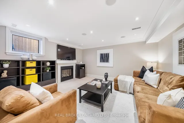 Additional property image - 194 Lee Ave