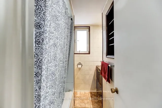 Additional property image - 4 Bromton Dr