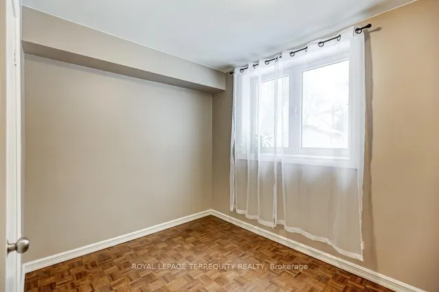 Additional property image - 4 Bromton Dr