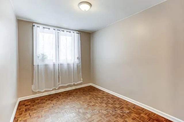 Additional property image - 4 Bromton Dr