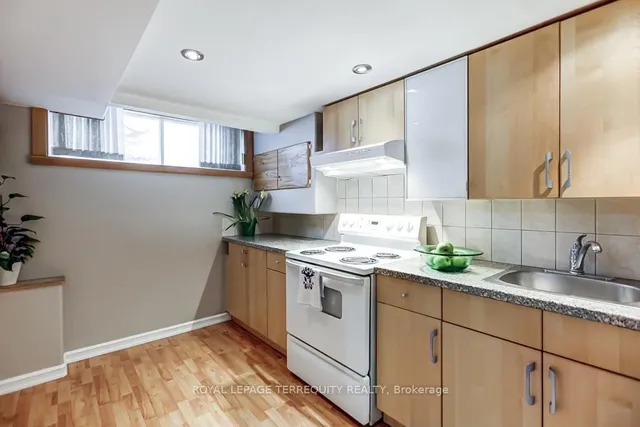Additional property image - 4 Bromton Dr