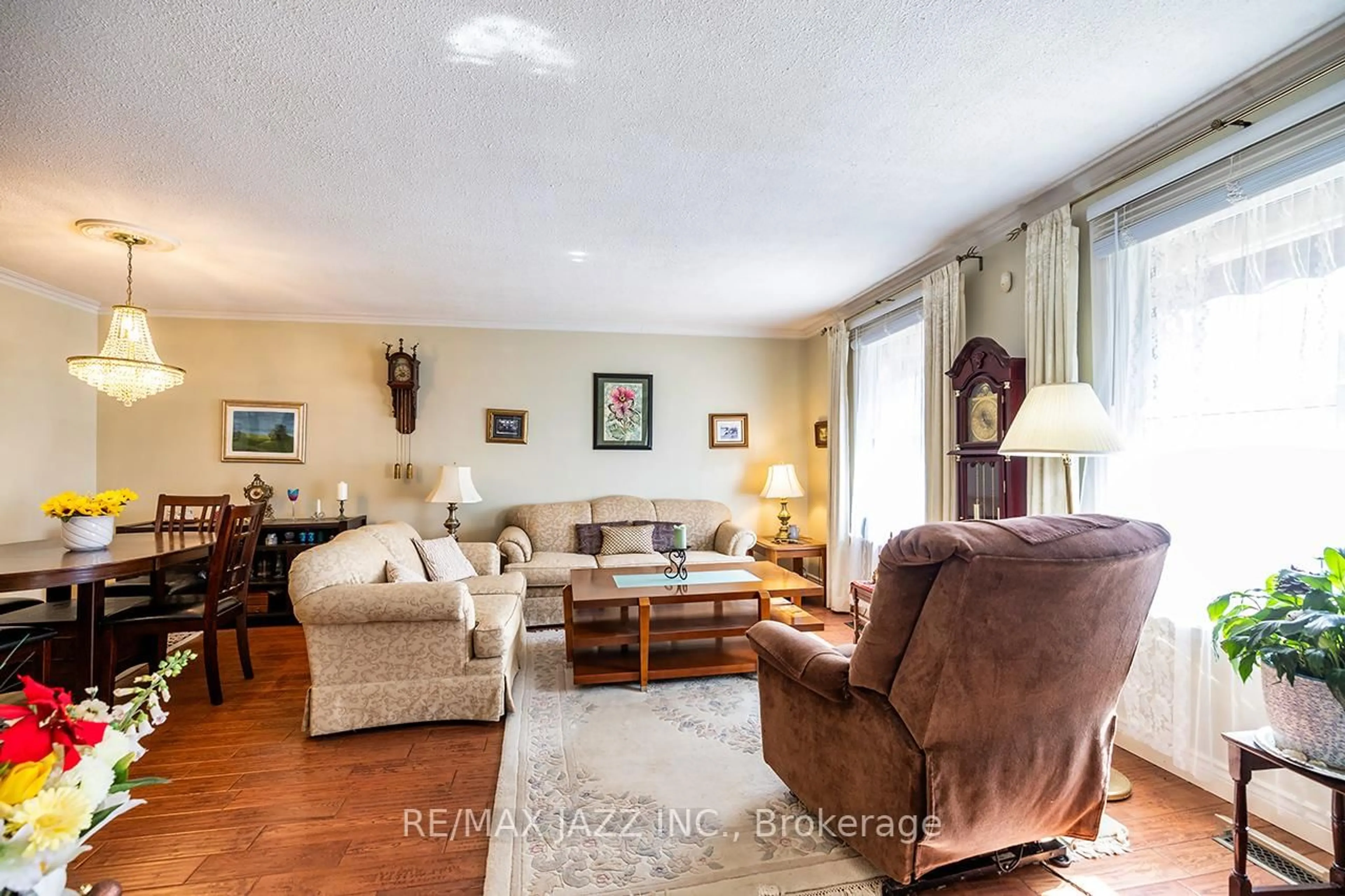 Living room with furniture, unknown for 241 Viewmount St, Oshawa Ontario L1H 7C2