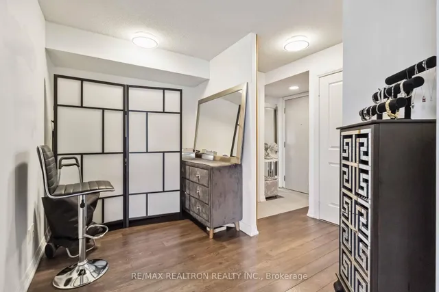 Additional property image - 30 Meadowglen Pl Unit 1905