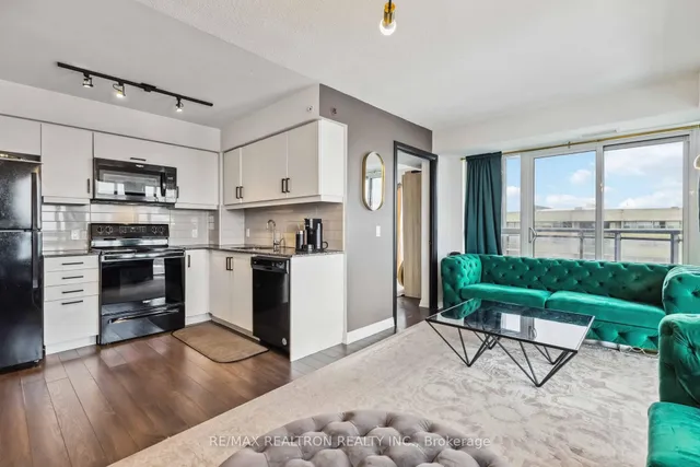 Additional property image - 30 Meadowglen Pl Unit 1905