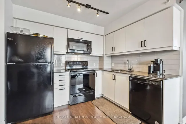 Additional property image - 30 Meadowglen Pl Unit 1905