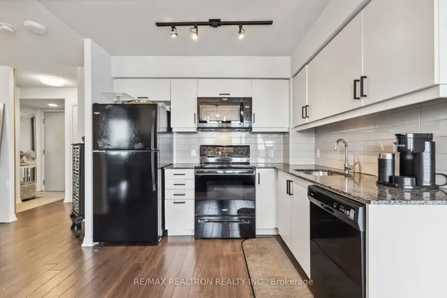 Additional property image - 30 Meadowglen Pl Unit 1905