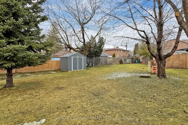 Additional property image - 142 Meighen Ave