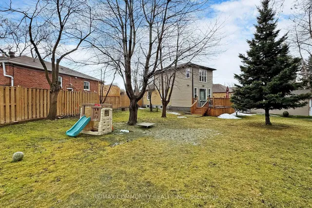 Additional property image - 142 Meighen Ave