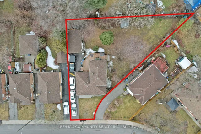 Additional property image - 142 Meighen Ave