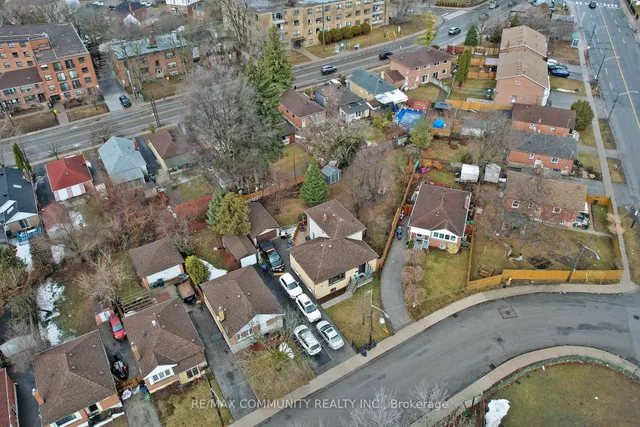 Additional property image - 142 Meighen Ave