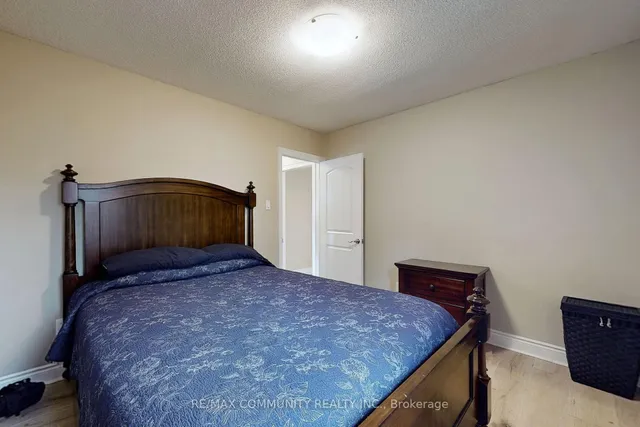 Additional property image - 142 Meighen Ave