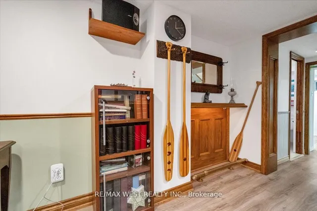 Additional property image - 254 Confederation Dr