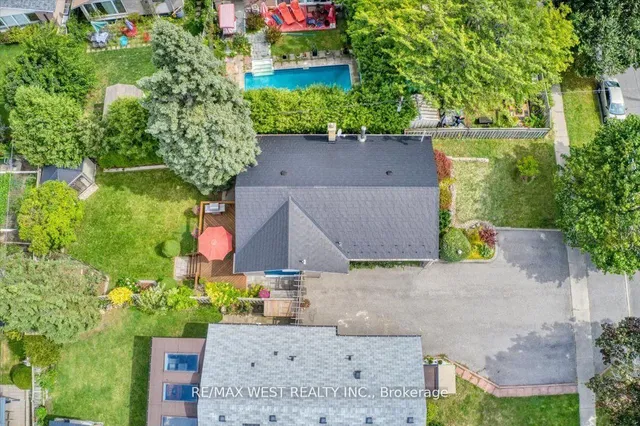 Additional property image - 254 Confederation Dr