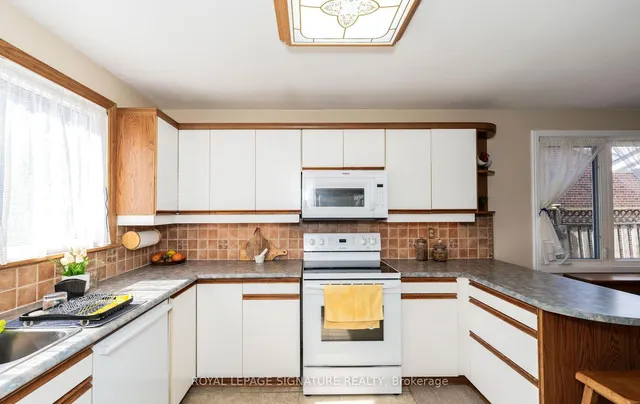 Additional property image - 588 Huntingwood Dr