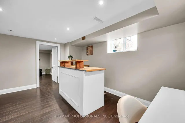 Additional image 16 of 66 Clonmore Dr