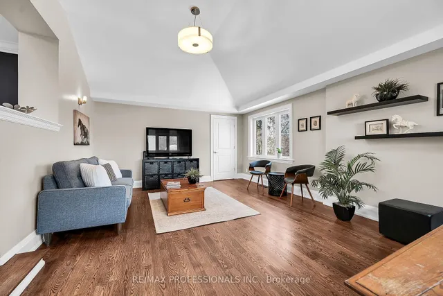 Additional image 43 of 66 Clonmore Dr
